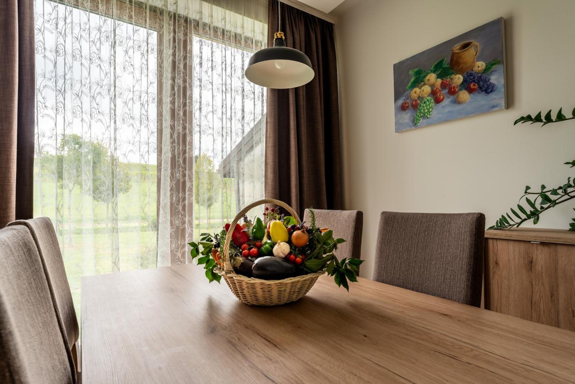 Bed&Breakfast Vinarija Coner Б'єловар Екстер'єр фото