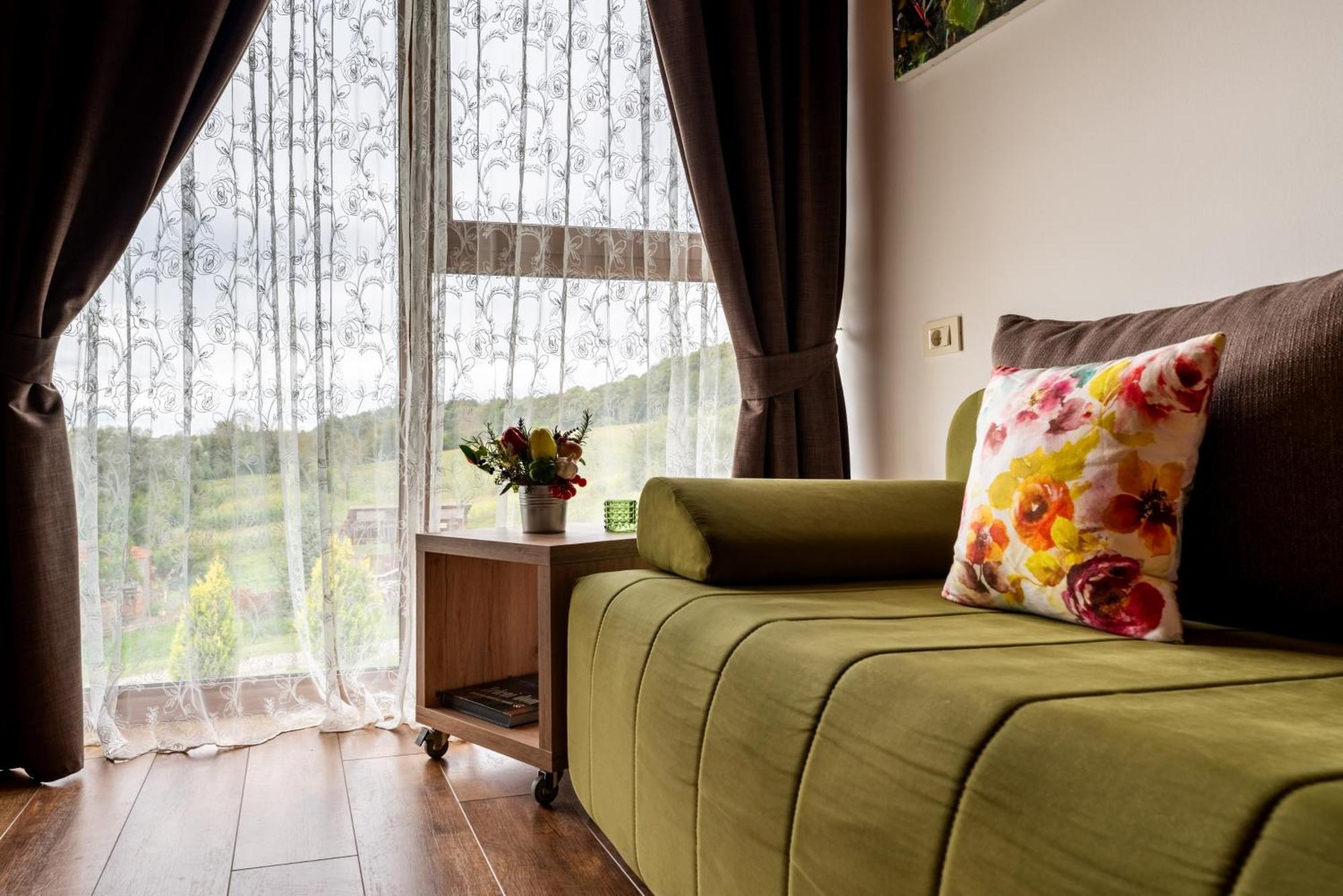 Bed&Breakfast Vinarija Coner Б'єловар Екстер'єр фото